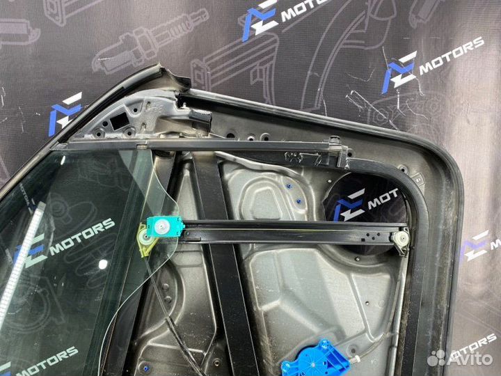 Стеклоподъемник передний правый Volkswagen Touareg