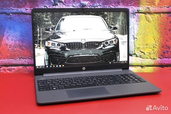 Ноутбук HP 15.6 IPS / 8GB DDR4 / SSD