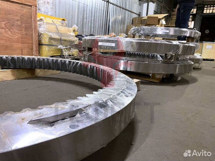 Поворотный круг PC220LL-7L 206-25-00301