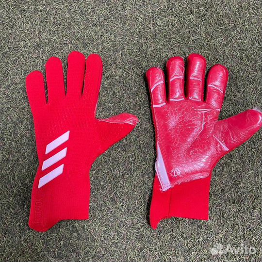 Вратарские перчатки Adidas Predator