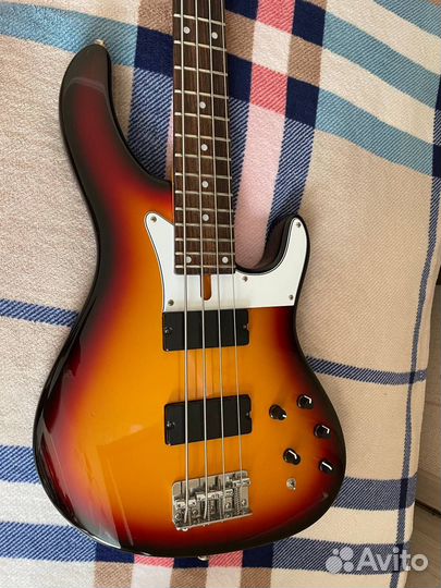 Бас гитара Bacchus TF-001 Twenty Four 4 струны