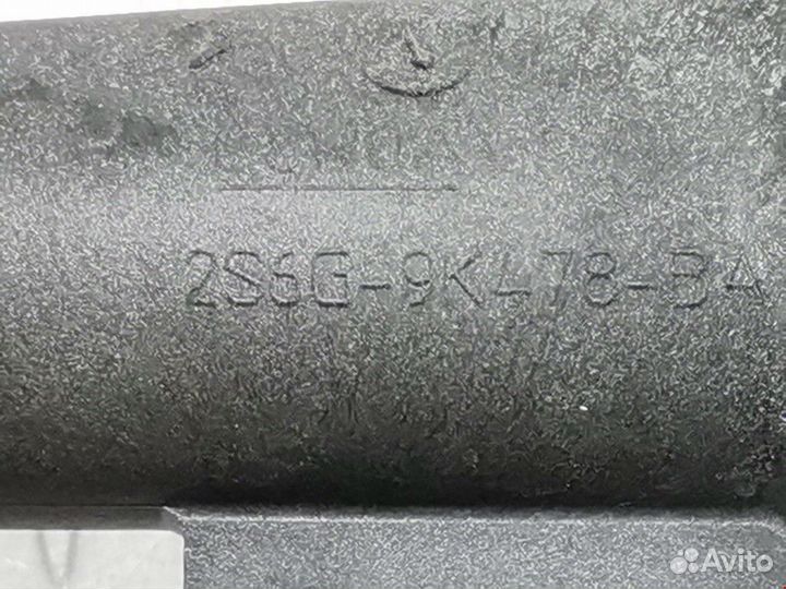 Корпус термостата Ford Fusion 2004