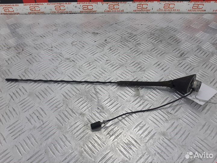 Антенна seat Leon 2000 1P0035501A