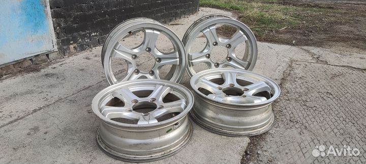Литые диски r16 5x139.7