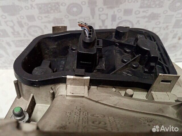 Фонарь задний левый габаритный Volkswagen Touareg