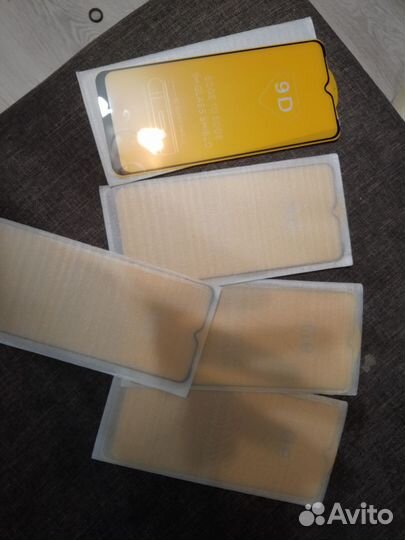 Защитные стекла realme c31 c21 c30s c33 c35