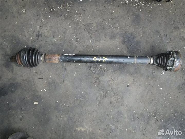 Полуось прав. перед. Skoda Octavia