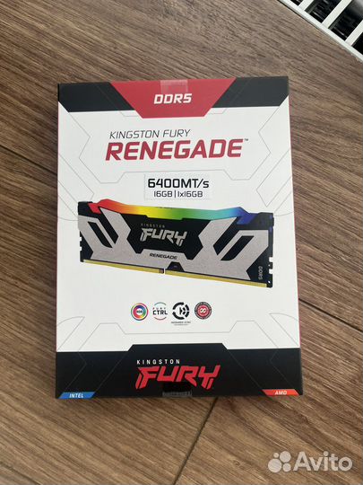 Опративная память Kingston Fury Renegate 16gb