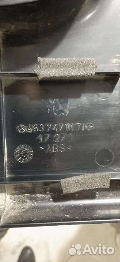 Обшивка (накладка) двери багажника G-Class W463