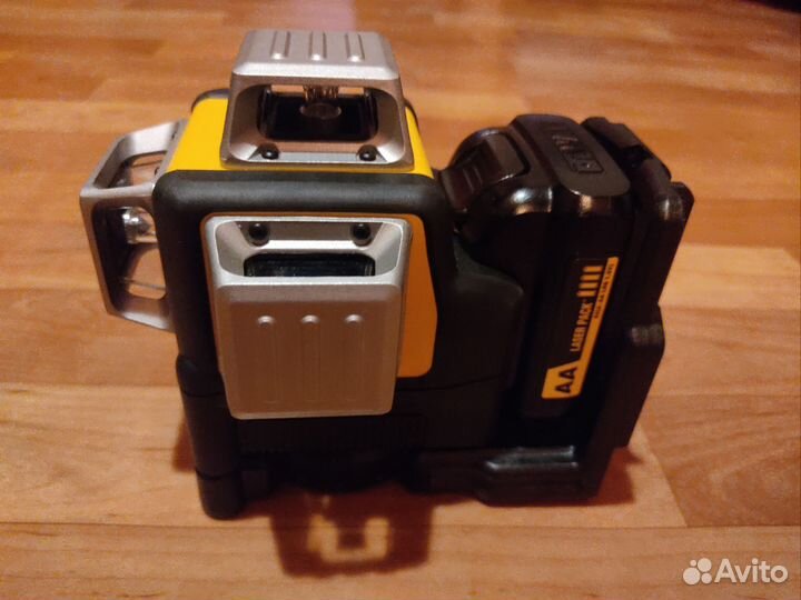 Уровень лазерный DeWalt DCE089