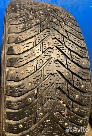 Nokian Tyres Hakkapeliitta 8 225/55 R17