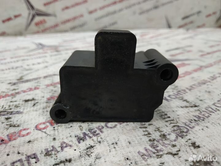 Блок клапанов пневмоподвески w212 w213 w251 Merced