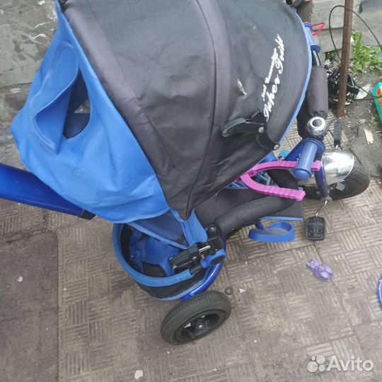 Трехколесный велосипед с родительской ручкой