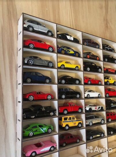 Полка гараж для 50 машинок 1:43