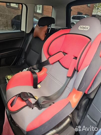 Детское автомобильное кресло