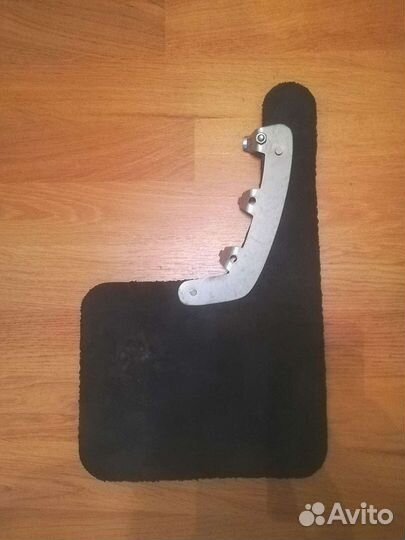 Задние подголовники и брызговик на ваз 2109