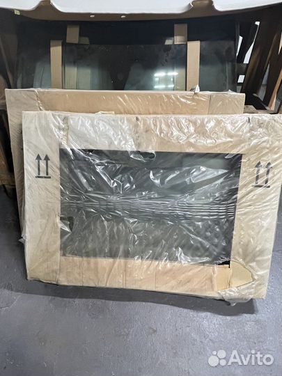 Заднее стекло на Skoda octavia a5