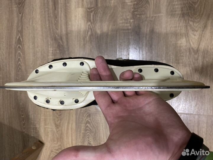 Хоккейные коньки bauer 42,5 размер