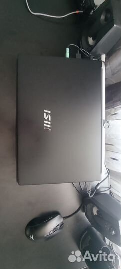 Ноутбук msi modern 15 B12M-214XRU