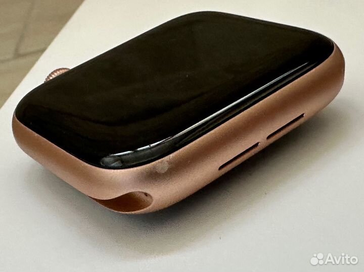 Apple Watch SE (GPS)