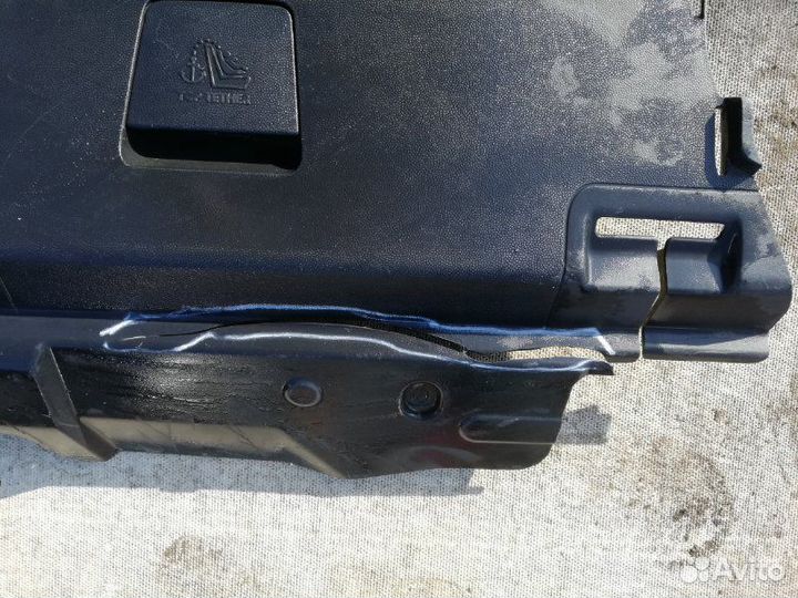 Полка багажника задняя Mitsubishi Lancer CX 1.6