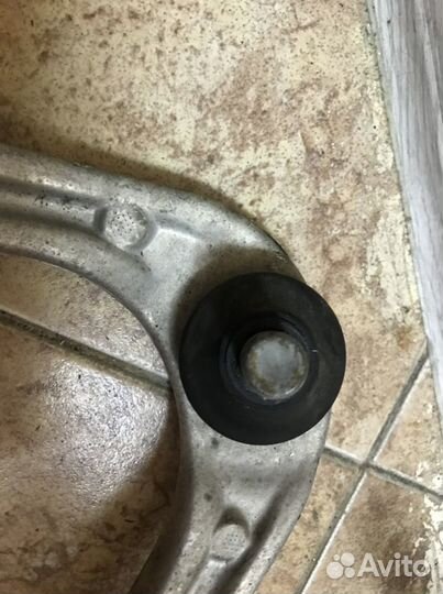 Рычаги передние верхние Infiniti m35 fuga y50