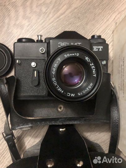 Плёночный фотоаппарат зенит ет