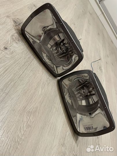 Туманки Nissan Serena C24