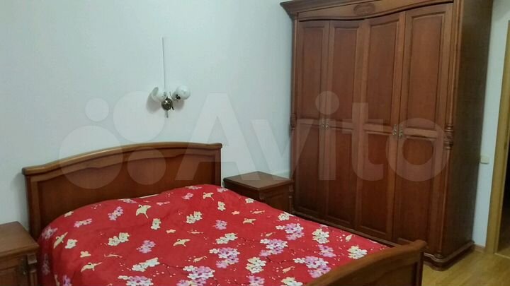 3-к. квартира, 90 м², 4/5 эт.