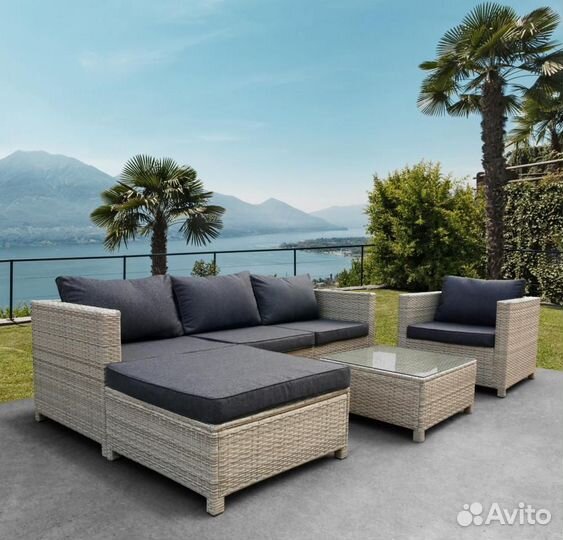 Лаунж зона из искусственного ротанга