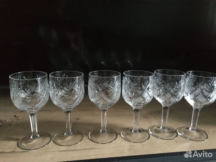 Продаю хрустальные рюмочки