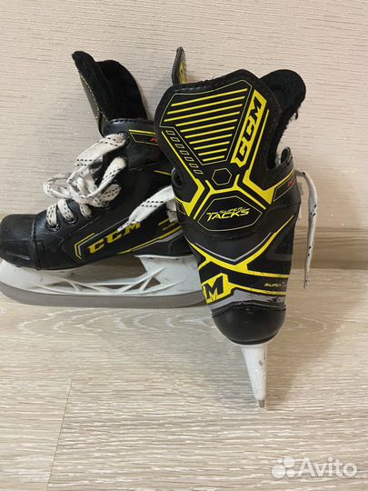 Продам коньки хоккейные детские