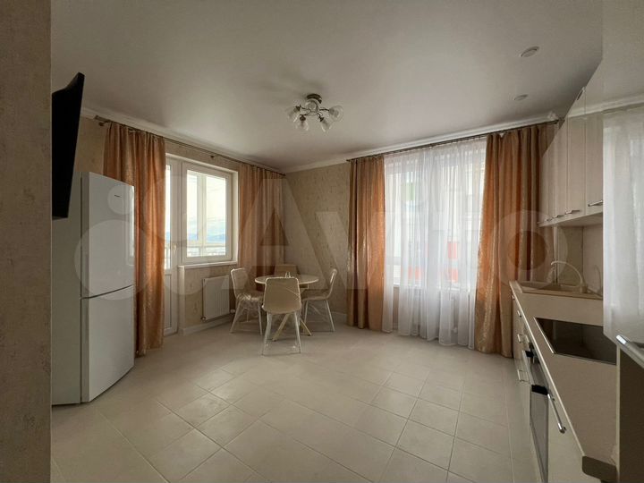 2-к. квартира, 60 м², 14/24 эт.