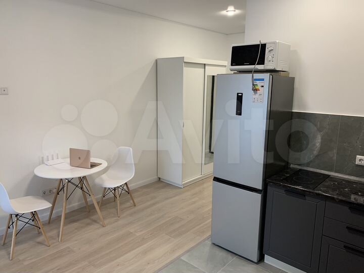 Квартира-студия, 23,7 м², 8/24 эт.