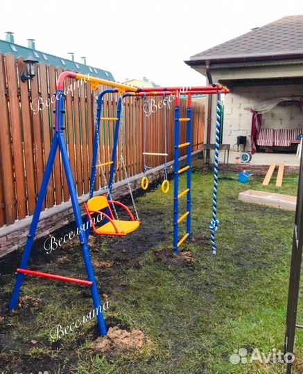 Новые качели, детская площадка