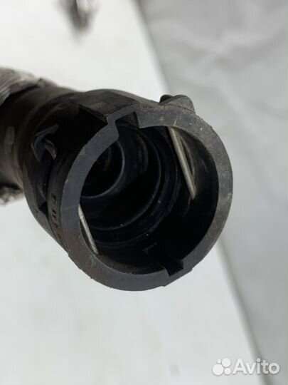 Патрубок системы охлаждения Audi Q3 8U