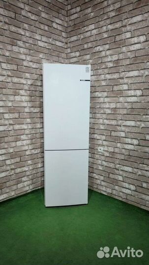 2255.Холодильник bosch kgn36nw21r