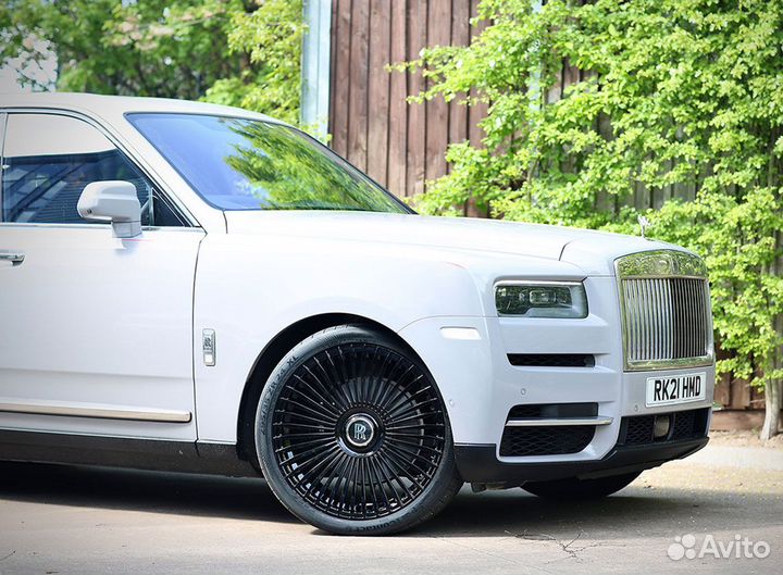 Ковные диски GT Forged R23 на Rolls-Royce Cullinan