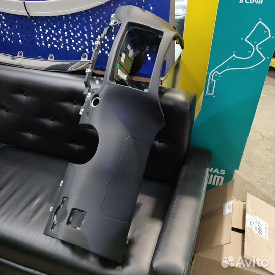 Нижняя часть торпеды с Аирбаг на Мерседес W221