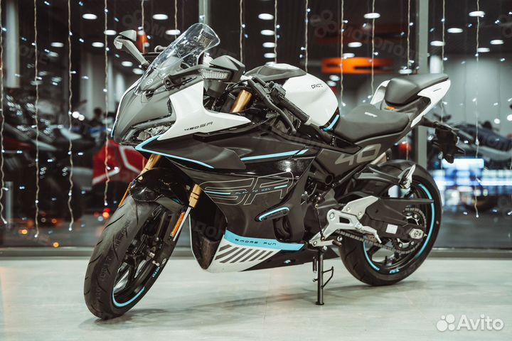 Мотоцикл cfmoto 450SR