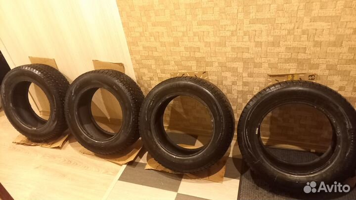 Continental Conti4x4IceContact 225/65 R17