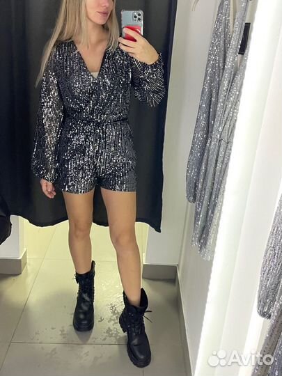 Комбинезон с пайетками