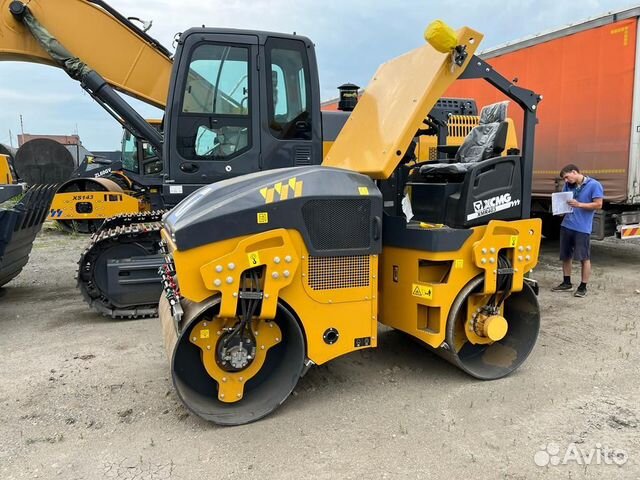 Каток xcmg xmr403. Xcmg rp403.