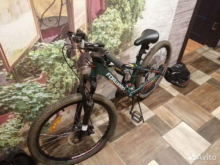 Велосипед подростковый Forward twister 24 2.0 disc