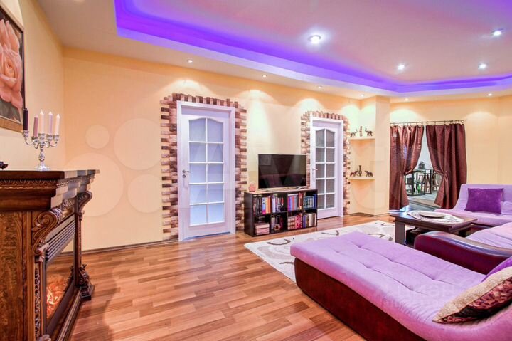 3-к. квартира, 126 м², 5/5 эт.