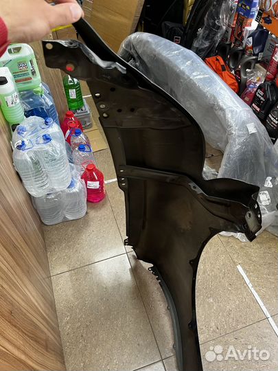 Крыло переднее Lexus LS460