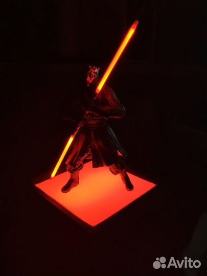 Кастомная фигурка Дарт Мола со светящимися мечами