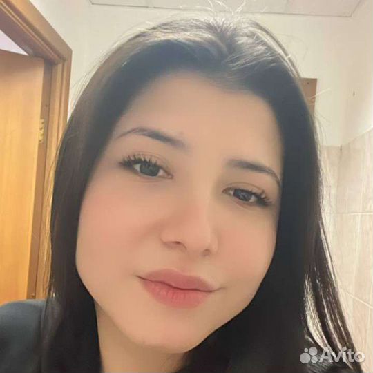 Администратор, сборщик, официант, бариста