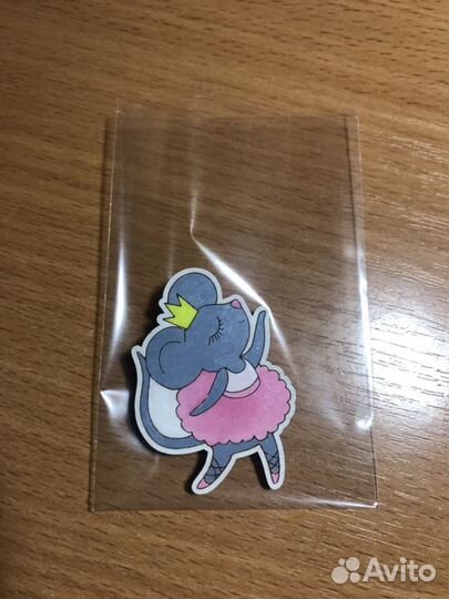 Деревянные значки