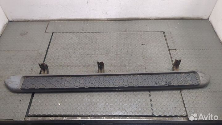 Подножка Nissan Pathfinder, 2006